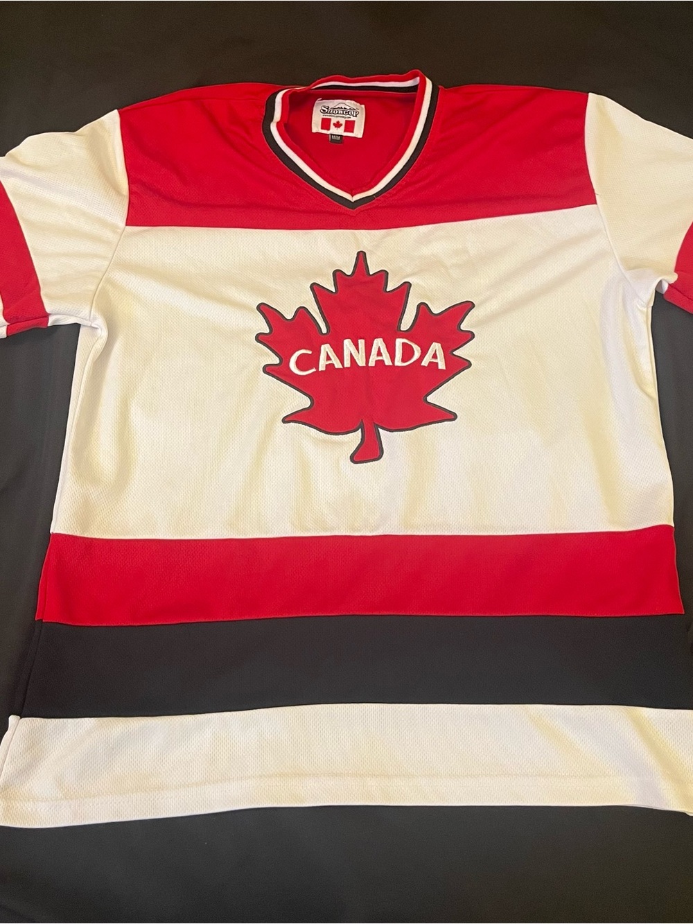 Canada Maple Leaf Hockey Jersey - Red & White